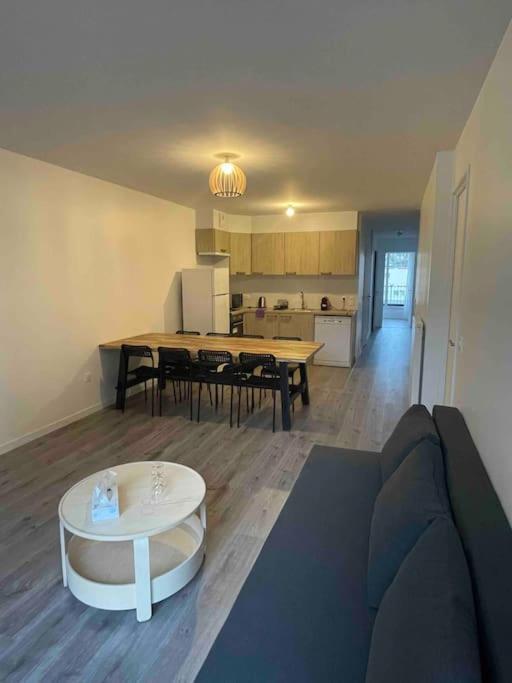 New : - 20%, 8/6/4 Voyageurs Bagneux (Hauts-de-Seine)